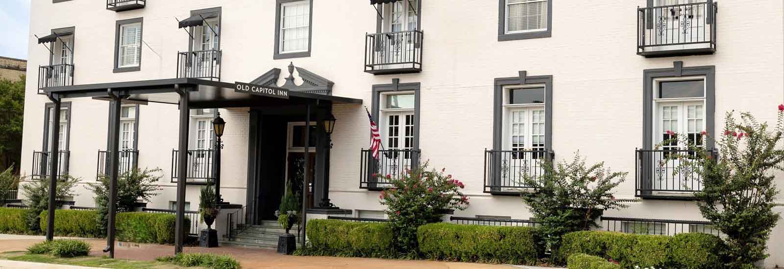 Photo of the entrance to the Old Capitol Inn