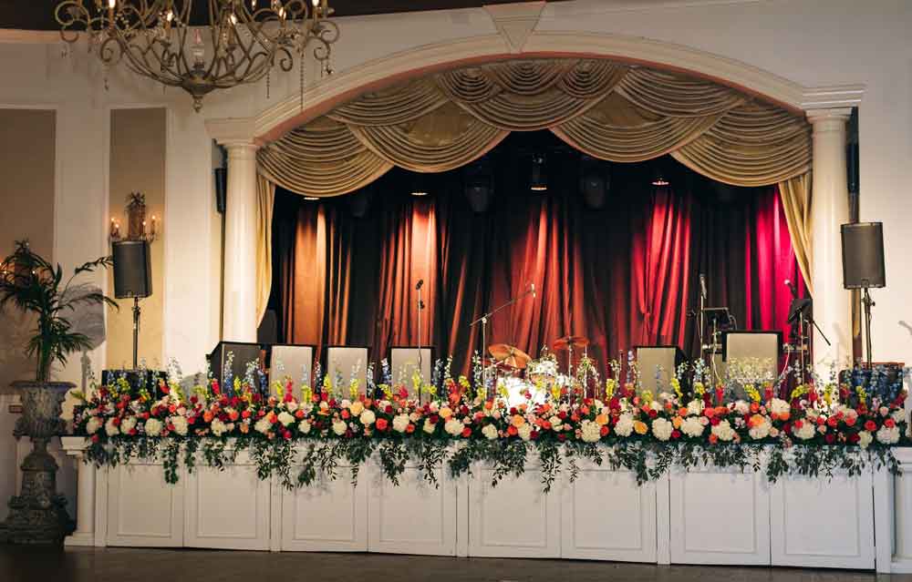 Photo of the Ballroom at the Old Capitol Inn